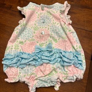 Ishtex Romper Size 9 months